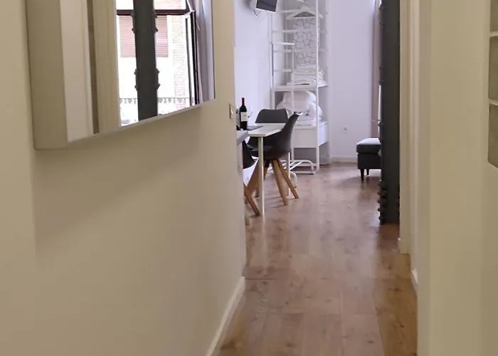 Premium Historic Center & Parking Apartment