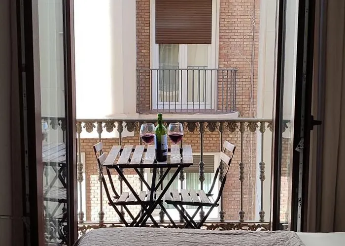 Premium Historic Center & Parking Apartment Malaga